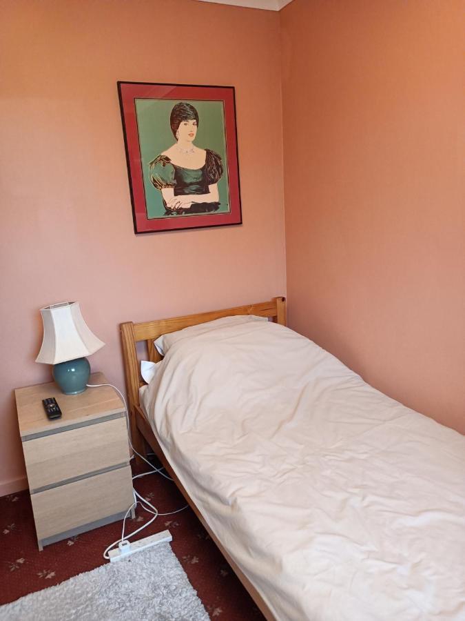 Budget Single Room